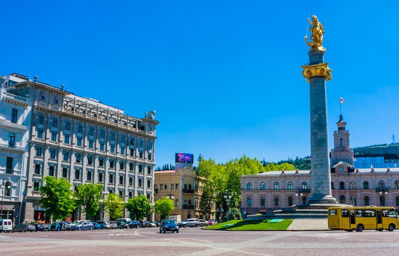 Freiheitsplatz am Rustaveli Boulevard in Tblissi - ©©Nikolai Korzhov - stock.adobe.com