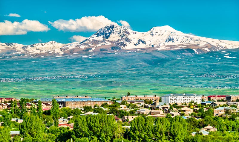 Mount Aragats und Gyumri in Armenien - ©©Leonid Andronov - stock.adobe.com