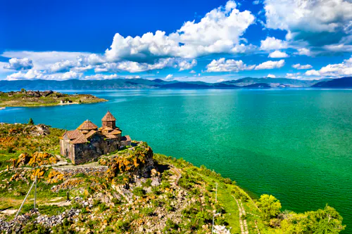 Sewansee in Armenien &ndash; &copy; ©Leonid Andronov - stock.adobe.com