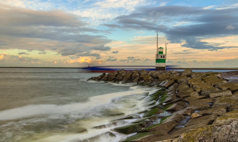 Ijmuiden Lechtturm - ©©P. Meybruck - stock.adobe.com