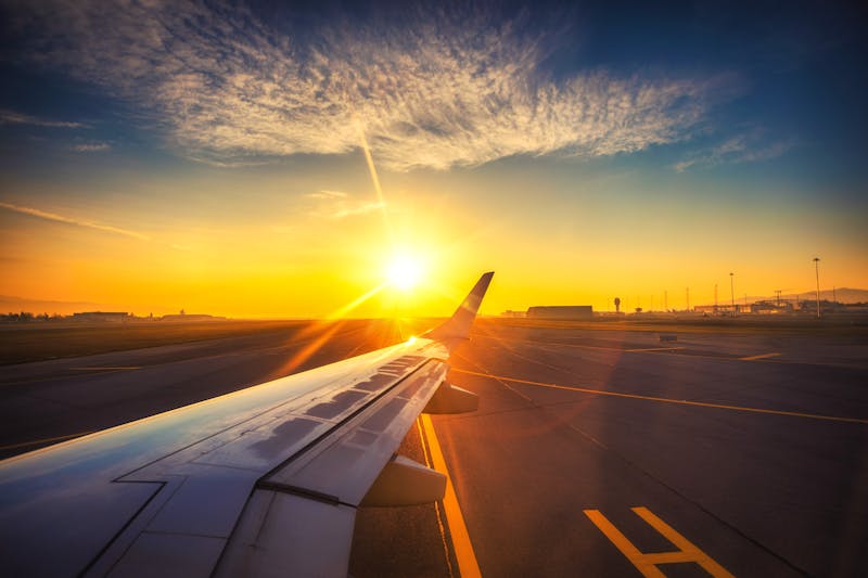Flughafen  - ©©ValentinValkov - stock.adobe.com