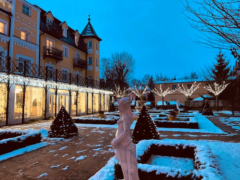 Franzensbad - Kurhotel Bajkal im Winter – ©Kurhotel Bajkal Franzensbad