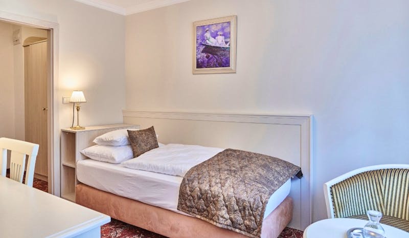Franzensbad - Spa Hotel Centrum - Zimmerbeispiel Einzelzimmer Lux – ©Spa Hotel Centrum Franzensbad