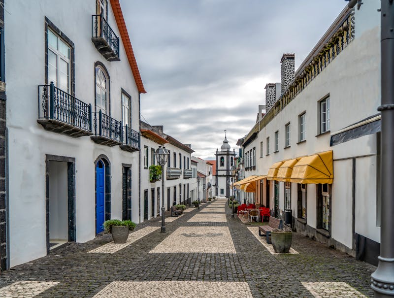 Im Stadtzentrum von Velas auf der Azoren-Insel Sao Jorge - &copy;©Angela Meier - stock.adobe.com
