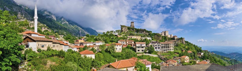 Tirana, Albanien - ©ARTUR KOTOWSKI – Adobe Stock