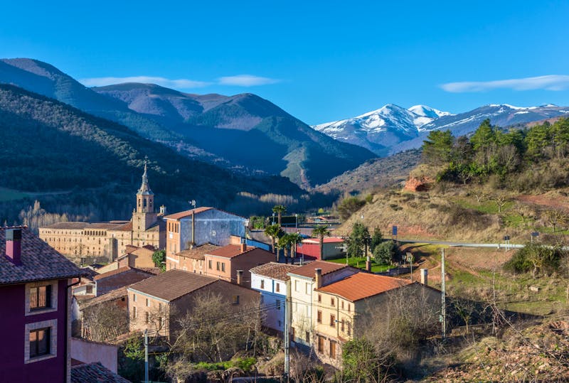 Fahrt zum Yuso Kloster in San Millan - ©Maarten Hoek - Adobe Stock