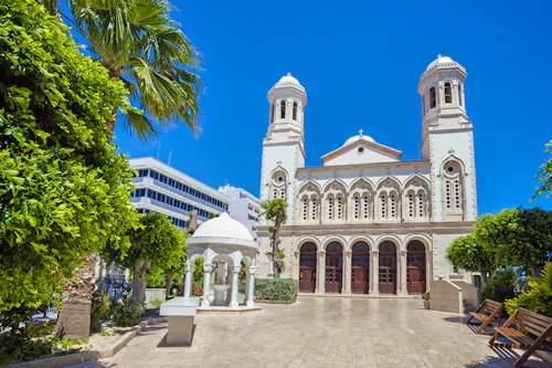 Kathedrale in Limassol auf Zypern &ndash; &copy; ©jahmaica - stock.adobe.com