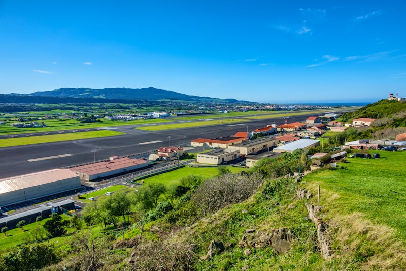 Flughafen der Azoren-Insel Terceira  - ©Eleva tu punto de vista - Adobe Stock