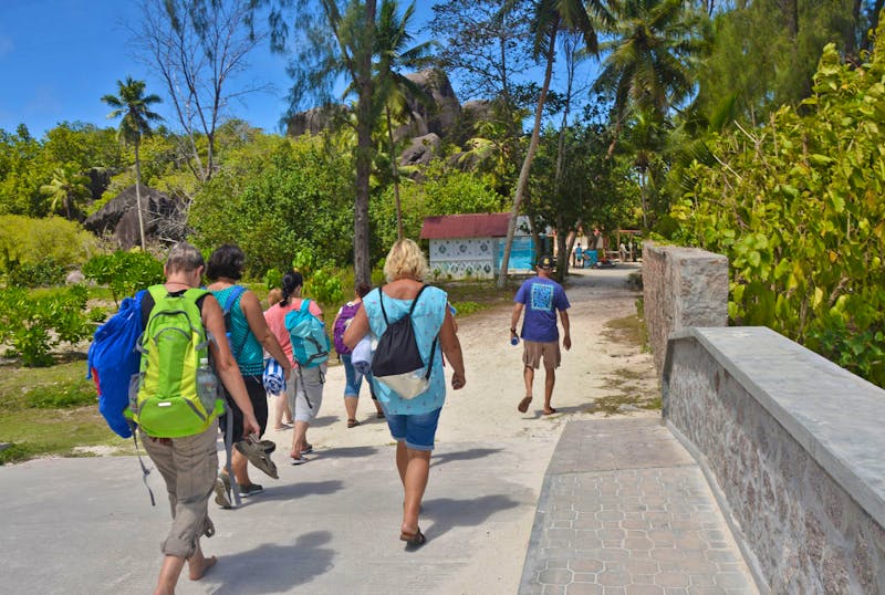 Auf dem Weg zum Traumstrand Anse Source d’Argent - ©Eberhardt TRAVEL - Maria Schneider