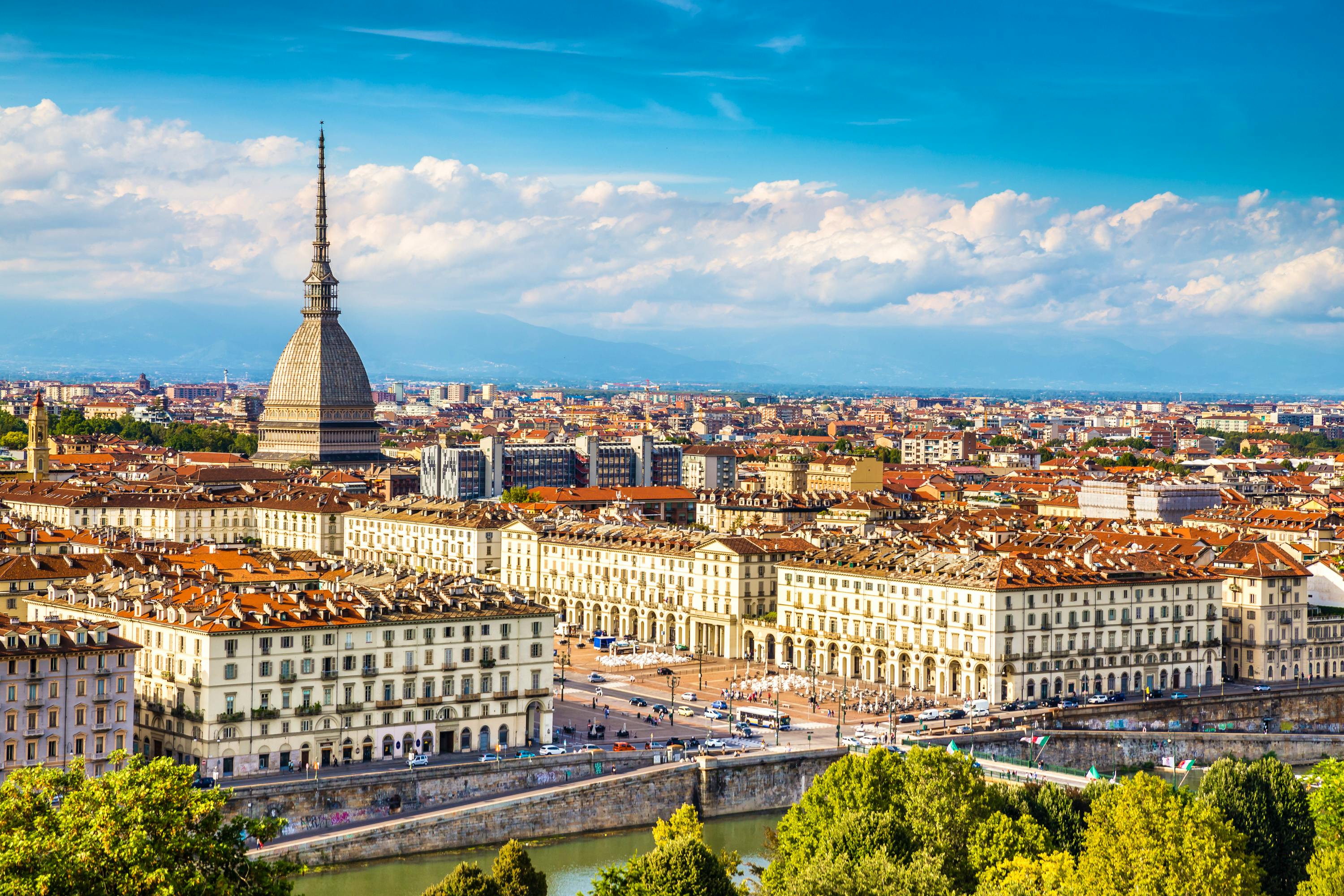 Turin - das Zentrum mit der Mole Antonelliana&nbsp;&ndash;&nbsp;&copy;&nbsp;Zdenek Matyáš - Adobe Stockphoto