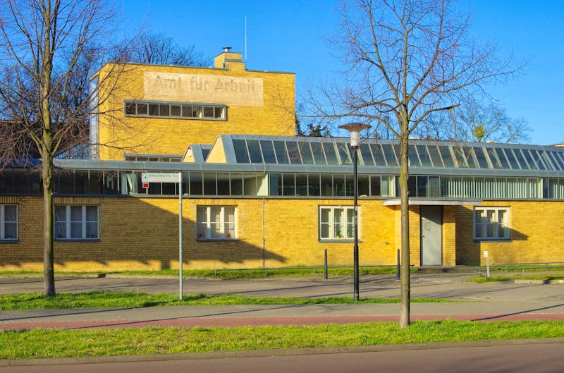 Dessau - historisches Arbeitsamt - &copy;LianeM - stock.adobe.com