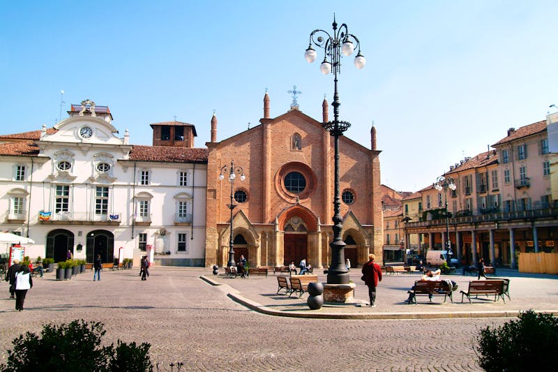 Asti - St. Secondo-Platz mit dem Rathaus und der Kathedrale  - ©Luigi Bertello - Adobe Stockphoto