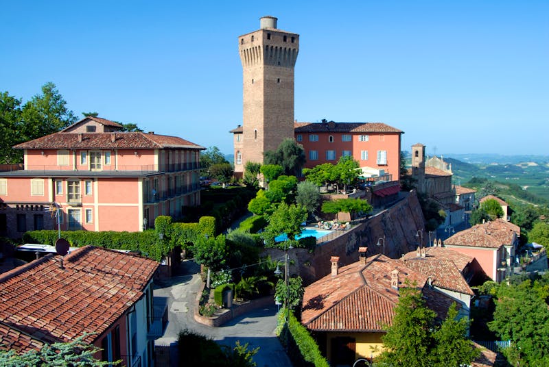 Hotel Castello di Santa Vittoria Alba - Blick auf - ©© 2022 Hotel Castello di Santa Vittoria