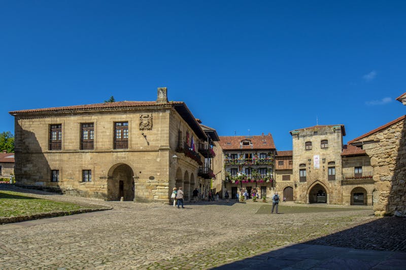 Santillana del Mar - ©Dolores Giraldez Alonso - Adobe Stock