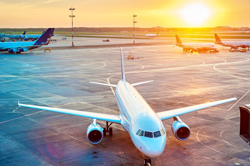 Flugzeuge am Airport - ©joyt - stock.adobe.com