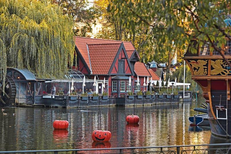 Vergnügungspark Tivoli in Kopenhagen - ©Micke Andersson - Adobe Stock