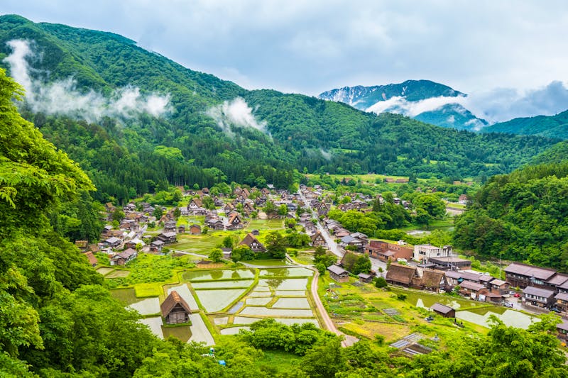 Historisches Dorf Shirakawago - ©powerbeephoto - stock.adobe.com