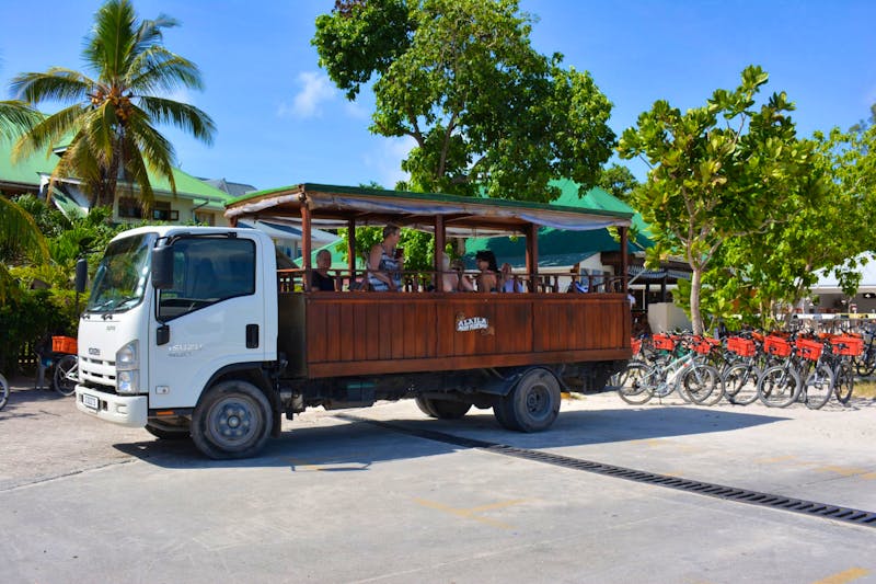 Auf gehts zur Fahrradtour auf La Digue - ©Franziska Barthel - Eberhardt TRAVEL