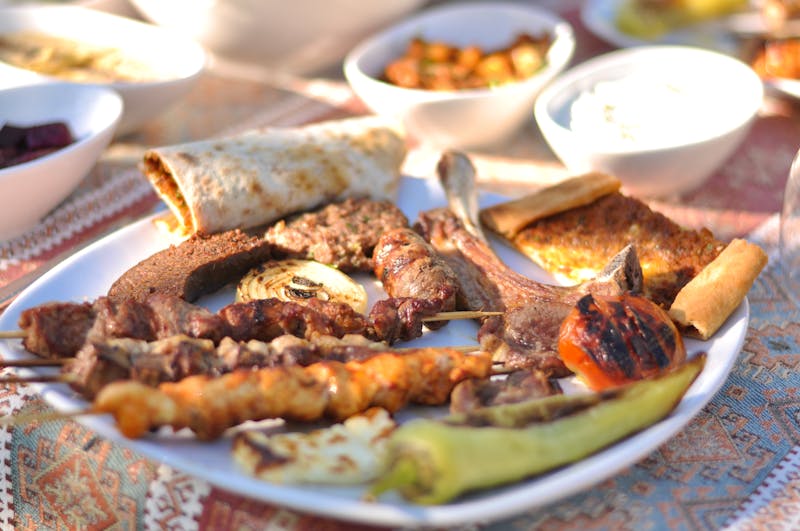 Traditionelles Meze-Essen in Zypern - ©©Alp - stock.adobe.com