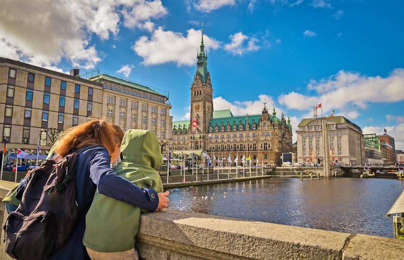 Familienreise in Hamburg - ©icephotography - Adobe Stock