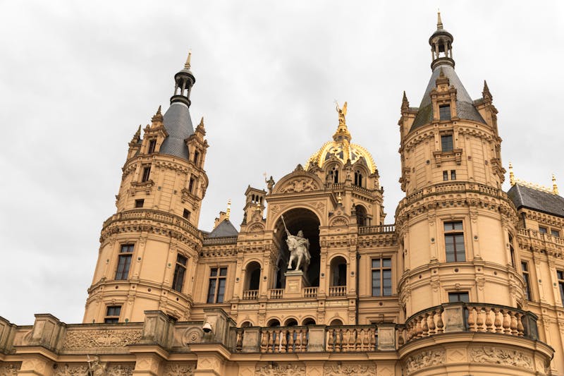 Schweriner Schloss - ©J. Ossorio Castillo - stock.adobe.com