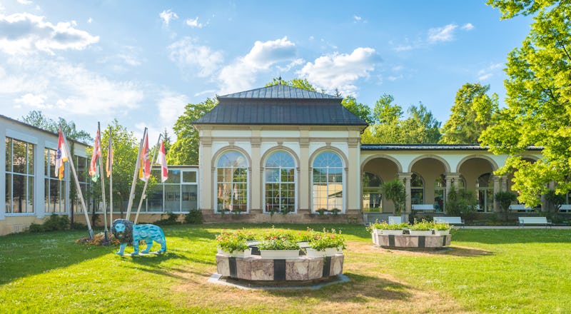 Bad Steben - Kurpark und Wandelhalle – © schulzfoto - AdobeStock.de