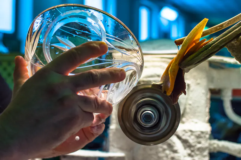 Böhmische Glaskunst - Kristallglasherstellung in einer Böhmischen anufaktu - &copy;gatsi - AdobeStock.com