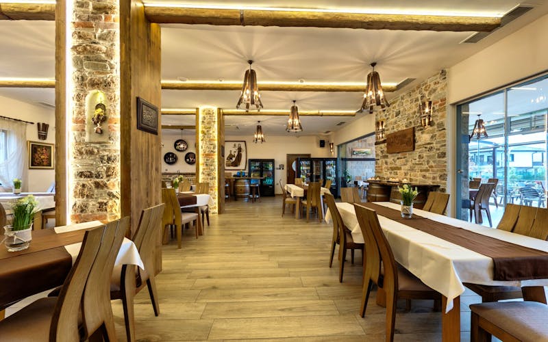 Yustina Villas Restaurant - ©Yustina Villas