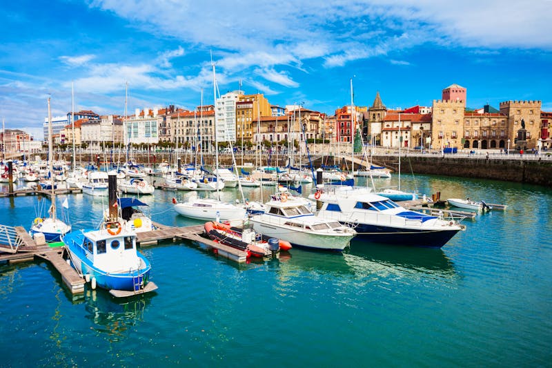 Stadthafen von Gijon in Asturien - ©saiko3p - stock.adobe.com