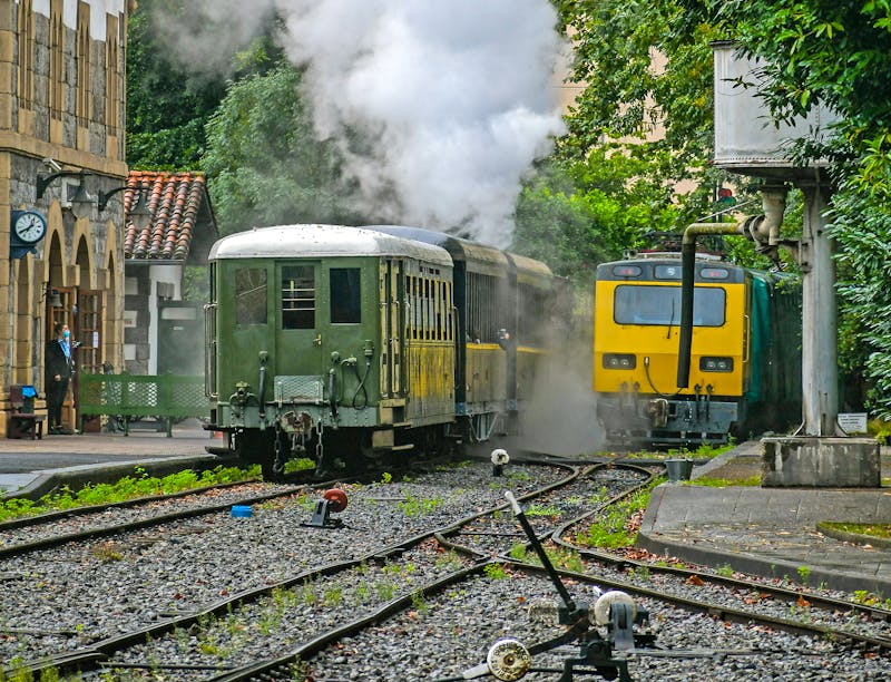Historische Bahnhof in Azpeitia mit Dampfeisenbahn - ©lfpizarroruiz@gmail.com - Adobe Stock