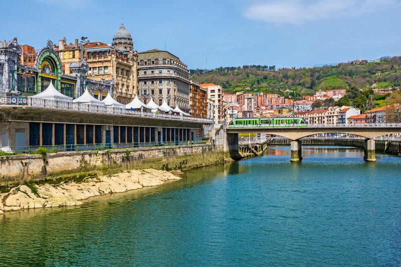 Bahnhof in Bilbao - ©Noradoa - stock.adobe.com