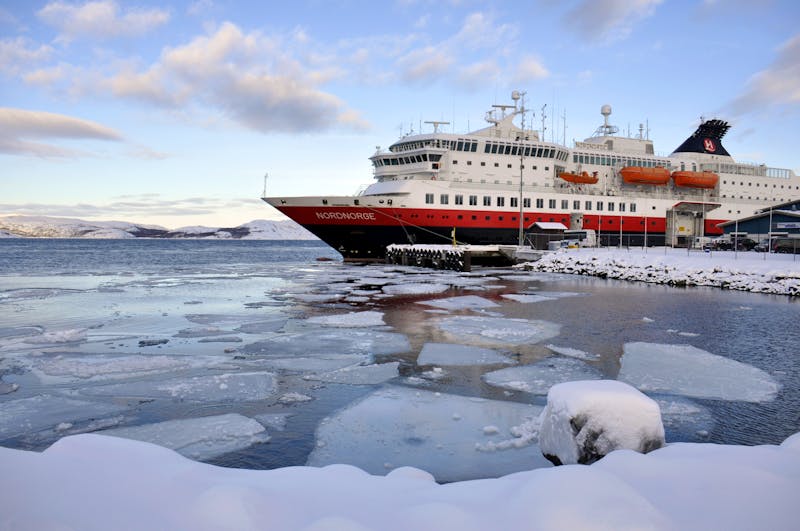Hurtigrutenschiff MS Nordnorge in Kirkenes - ©Wiltrud Schwantz - Hurtigruten
