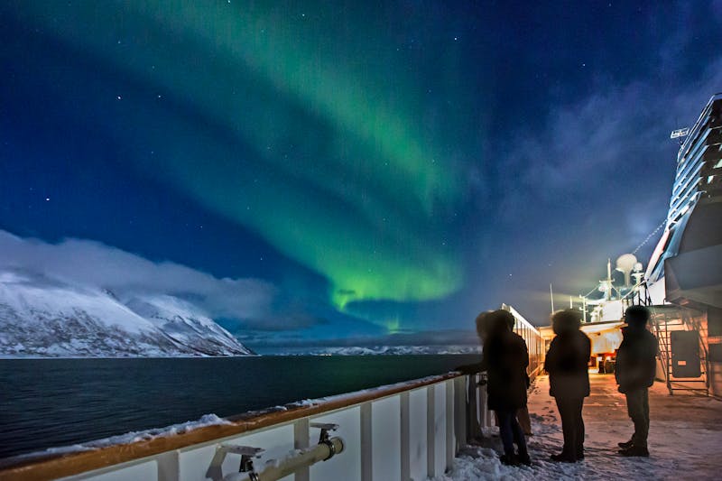 Polarlicht-Beobachtung vom Hurtigruten-Schiff bei Tromsö - ©Jan Holthe - Hurtigruten