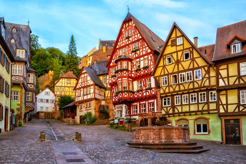 Miltenberg - in der Altstadt &ndash; &copy; Boris Stroujko - stock.adobe.com
