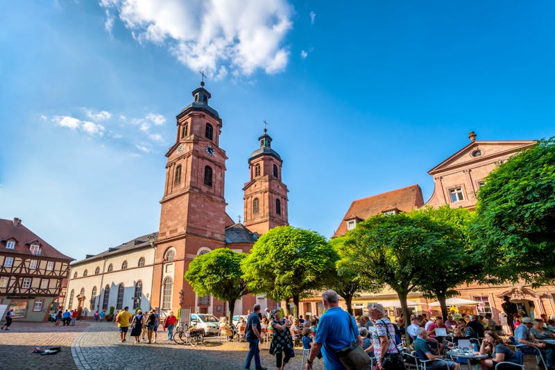 Miltenberg - in der Altstadt Stadtkirche St. Jakobus - ©Sina Ettmer - stock.adobe.com