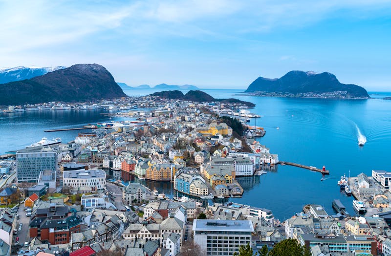 Alesund in Norwegen - ©Ronja Linßen - Adobe Stock