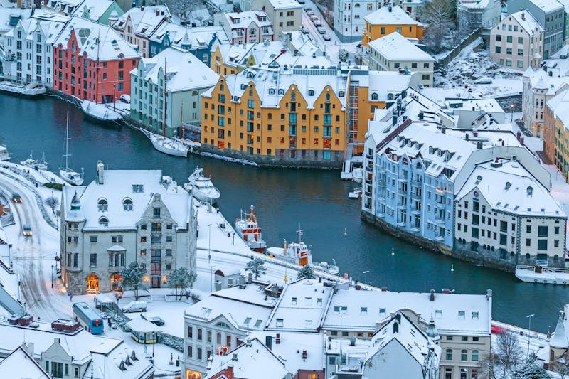 Alesund im Winter - ©Tomasz Wozniak - stock.adobe.com