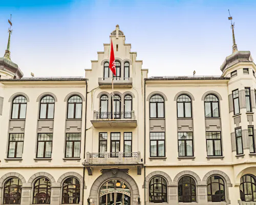 Jugendstilgebäude in der Altstadt von Alesund &ndash; &copy; Reichhart Foto - Adobe Stock