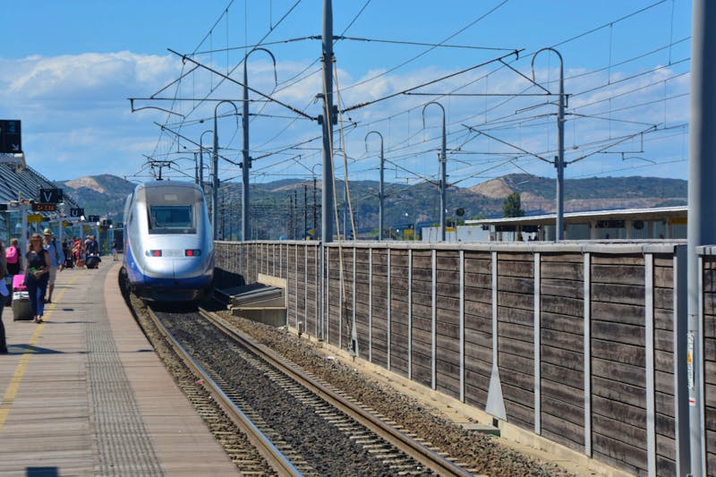 Zugfahrt mit dem TGV von Avignon nach Lyon - ©Gina Egenolf - Eberhardt TRAVEL