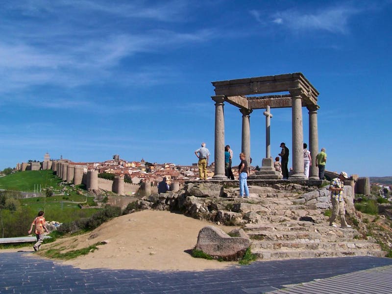Cuatro Postes vor Avila - Aussichtspunkt und Wegekreuz - ©Dirk Schlosser - Eberhardt TRAVEL