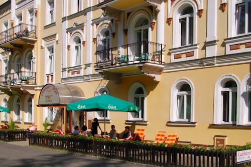 Franzensbad - Kurhaus Erika - Terrasse &ndash; &copy; Kurhaus Erika Franzensbad