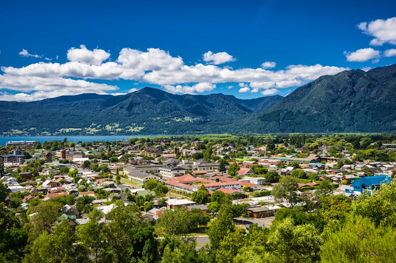 Pucon an einem sonnigen Tag - Chile - ©Jan Miracký - stock.adobe.com