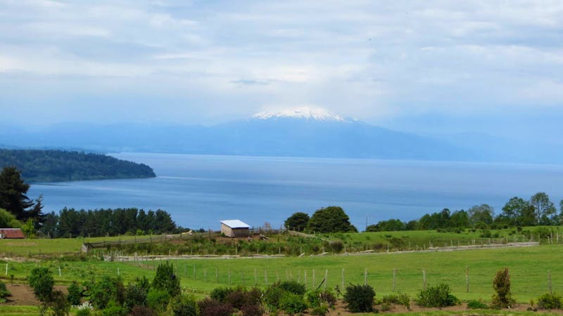 Blick über den Llanquihue-See mit Vulkan Osorno - Chile - ©Maria Drewans für Eberhardt TRAVEL