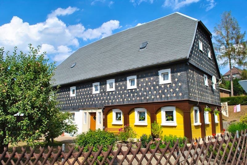 Oberlausitz - typisches, historisches Umgebindehaus - ©bnorbert3 - stock.adobe.com