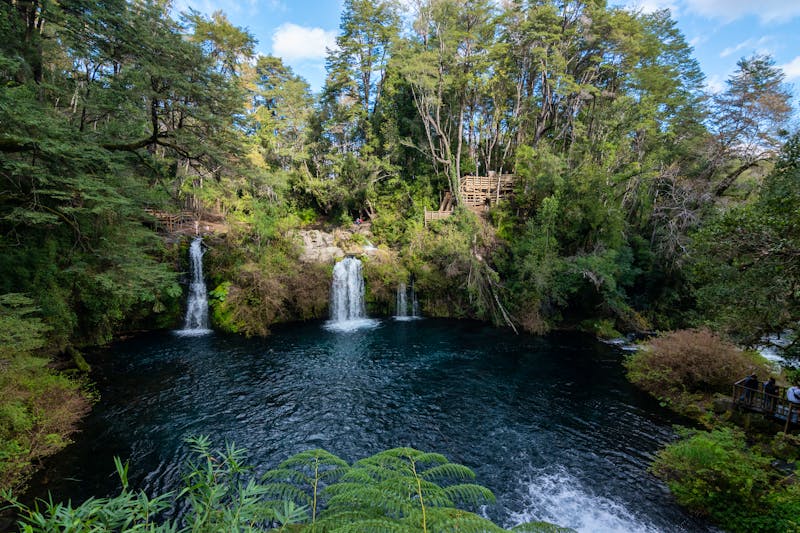 Wasserfall Ojos del Caburgua in Chile - ©Alex Maldonado - stock.adobe.com