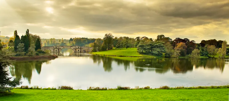 Blenheim Palace Bridge - &copy;Nathaniel Gonzales - stock.adobe