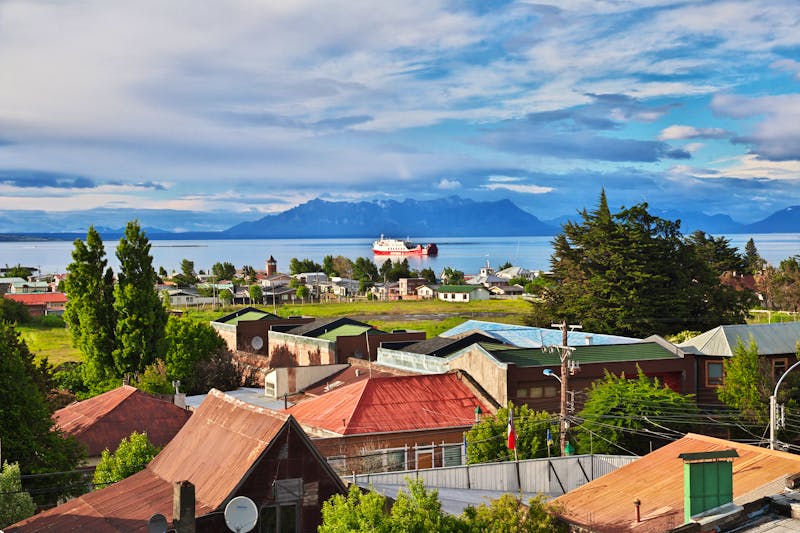 Puerto Natales an der Magellanstraße - Chile - ©Sergey - stock.adobe.com