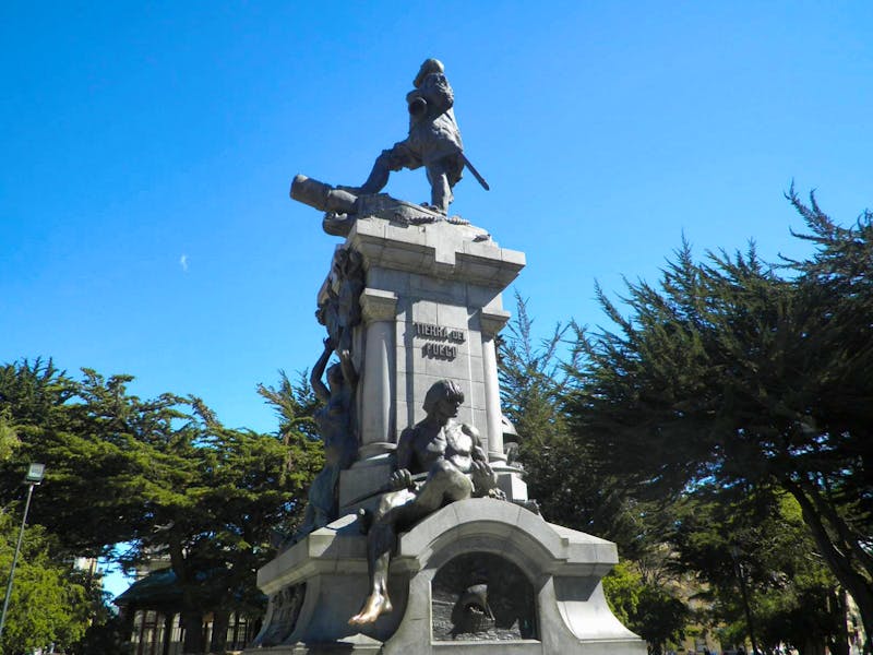 Magellan-Denkmal in Punta Arenas - Chile - ©Constanze Hölig für Eberhardt TRAVEL