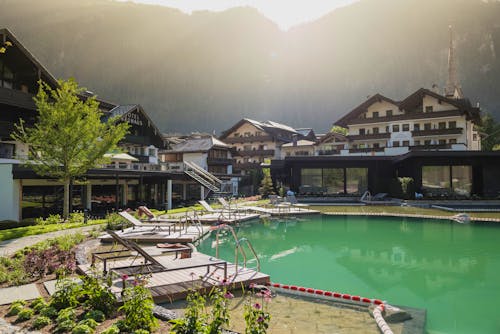 Naturbadsee Neuhaus Zillertal Resort &ndash; &copy; naturbadesse_neuhaus-zillertal_michael-kreyer_010-1