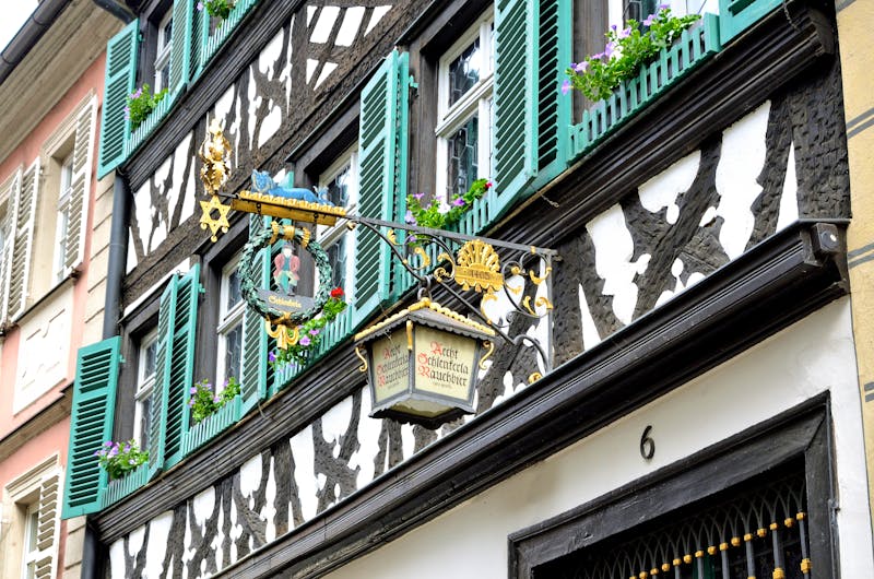 Bamberg - historisches Rauchbier-Gasthaus in der Altstadt  - ©traveldia - AdobeStock.com